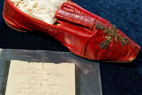 Blessed-Pius-IX-Red-Shoe-Document-of-Authenticity-600x400