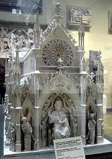 220px-Gertude_nivelle_shrine02