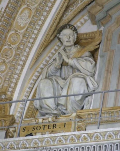 st pope soter statue in the vatican