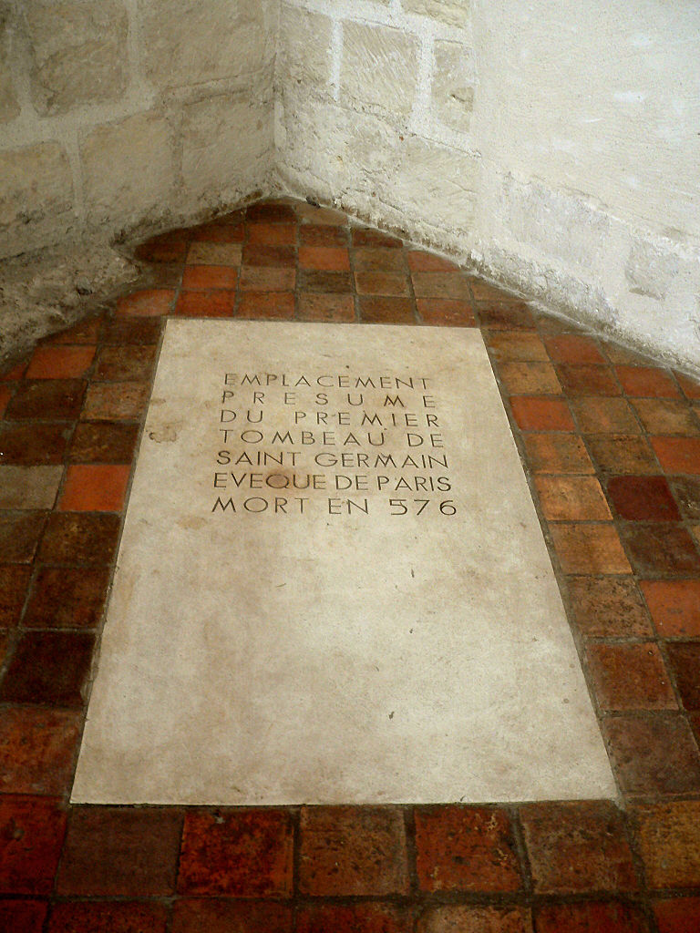 Tomb of st germanus-SGP_Chapelle_St_Symphorien_02