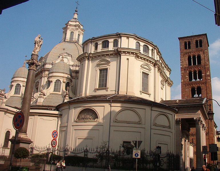 770px-Santuario_della_Consolata_Torino