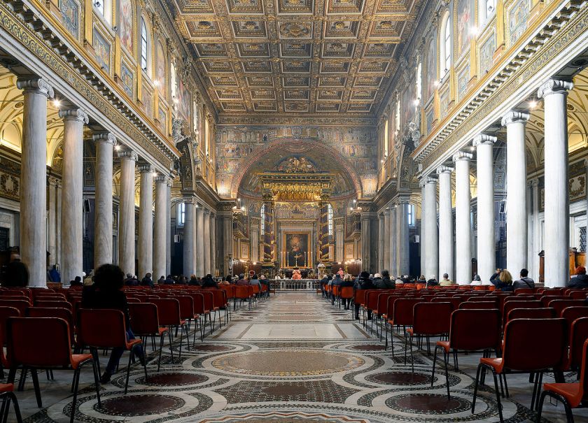 Interior_of_Santa_Maria_Maggiore_(Rome).jpg
