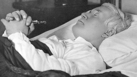 st_pius_x_deathbed1914-460