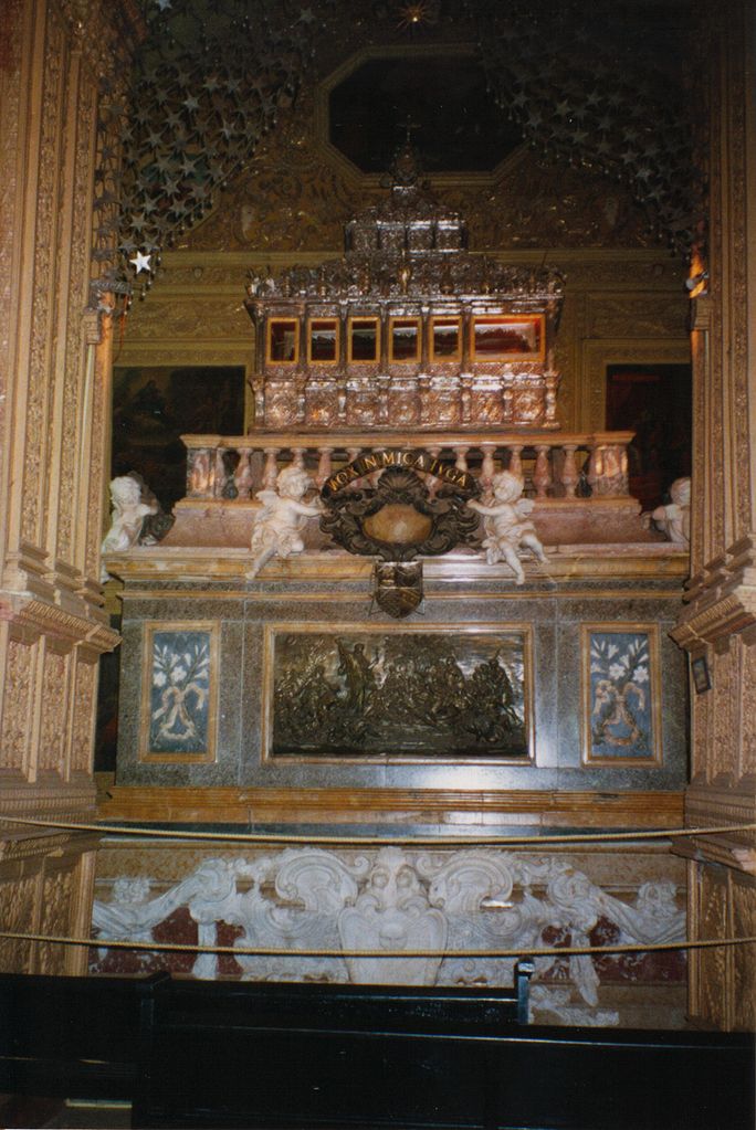 684px-Casket_of_Saint_Francis_Xavier