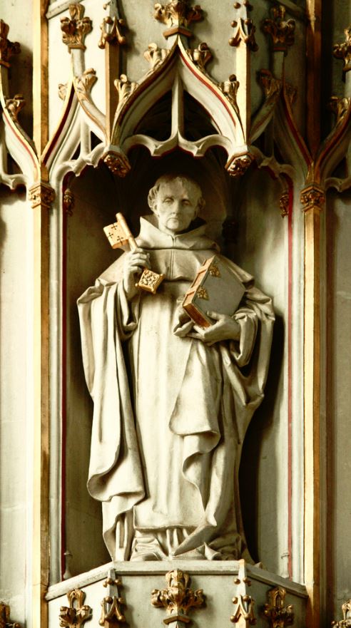 st raymondf penafort statue