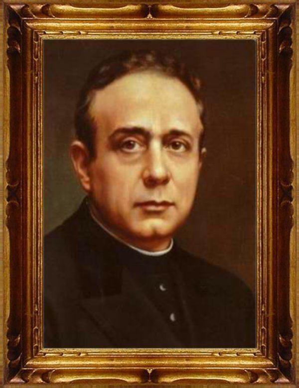 pedro-poveda-castroverde-9a9e56f3-6e0a-47b4-a269-9a2e2c16293-resize-750