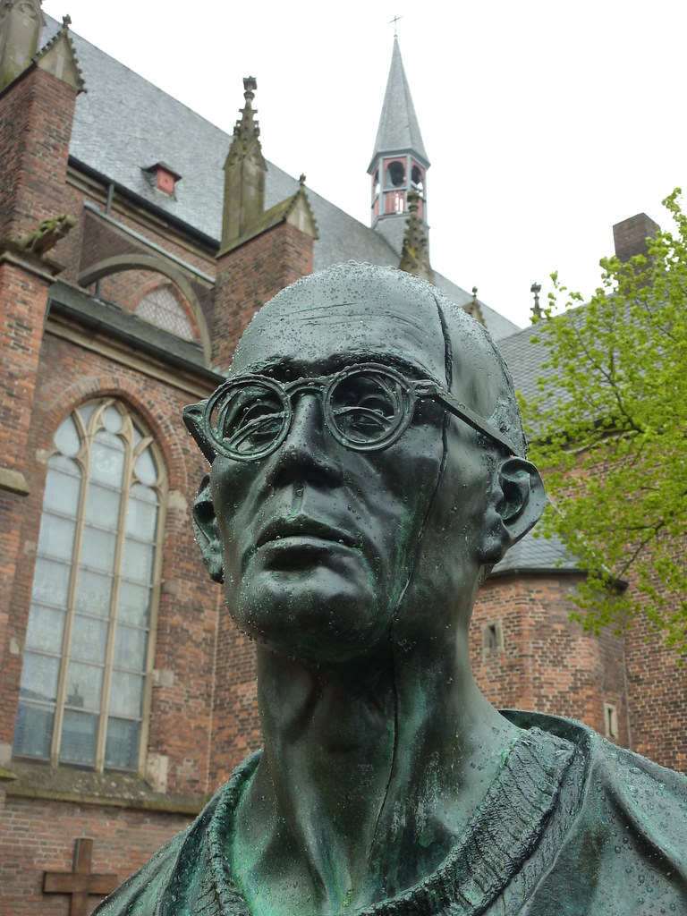 beautiful final image statue bl karl leisner