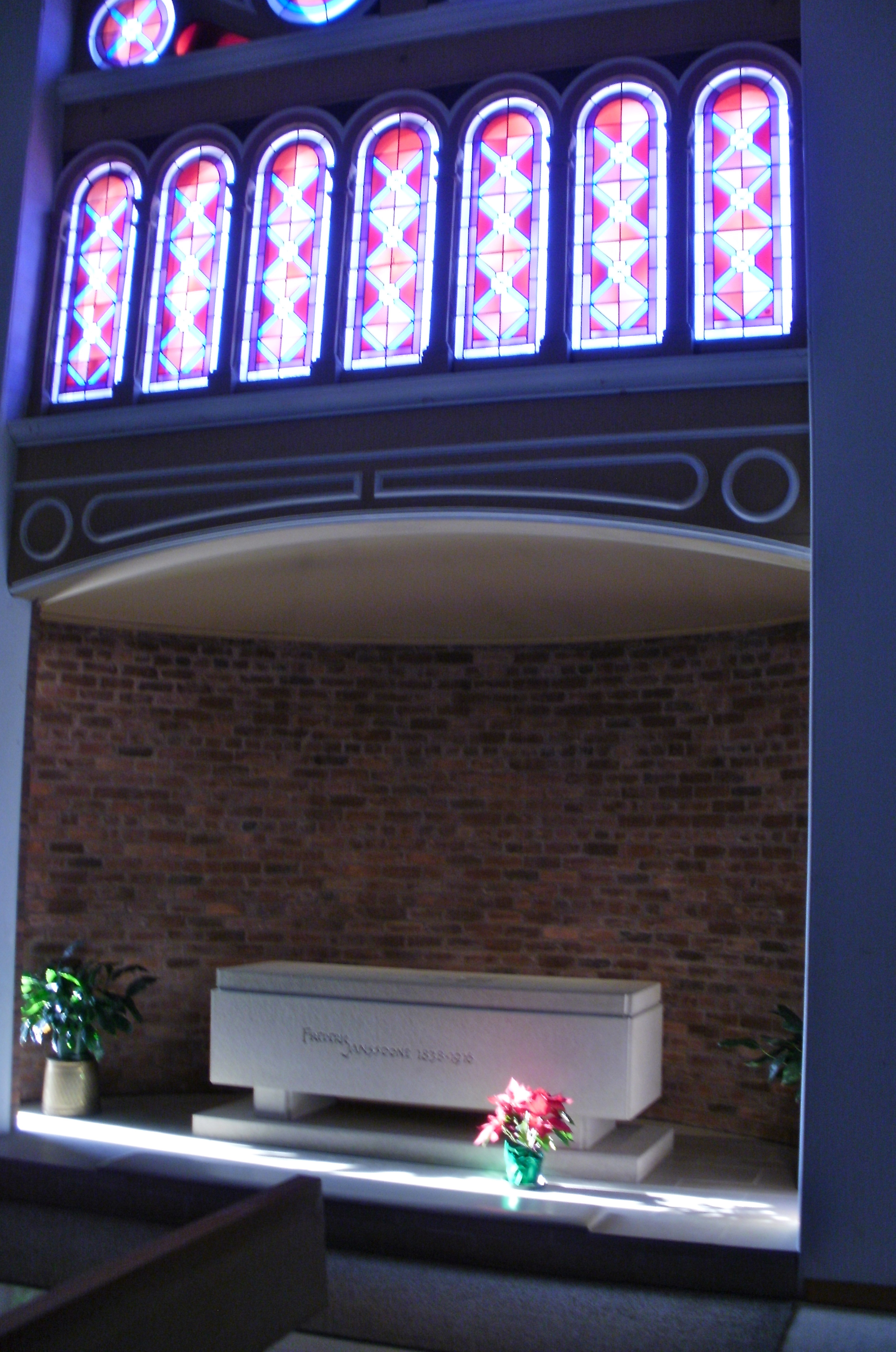 bl frederic tomb tombeau1