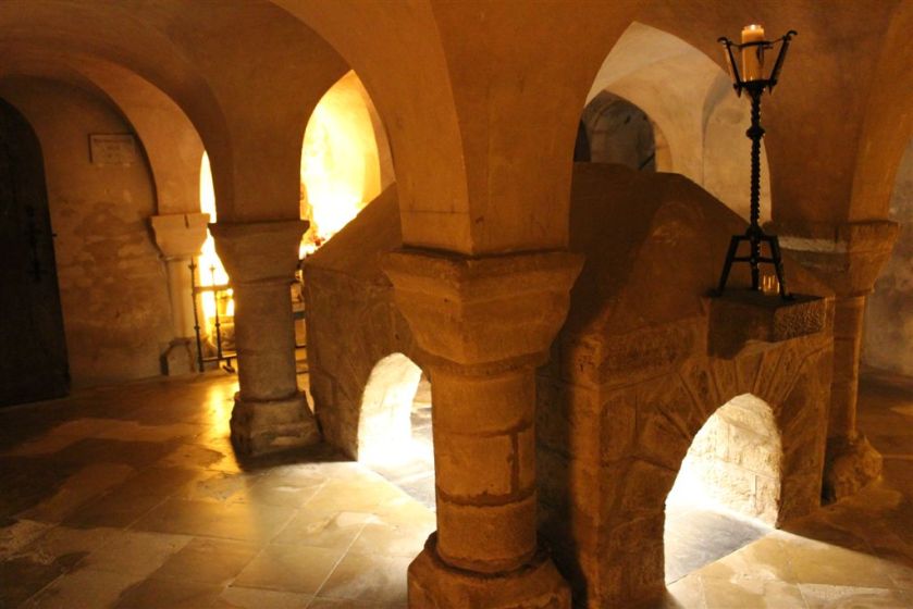 tombeau_de_st_philbert__eglise_de_noirmoutier__036508400_1638_06022013