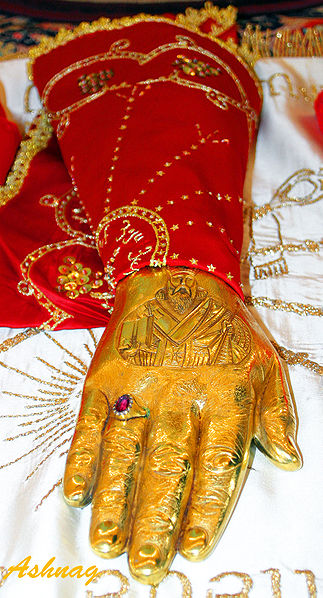 323px-The_Right_Hand_of_St_Gregory_the_Illuminator