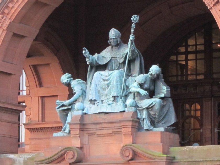 beautiful statue of st mungo at kelvingrove glasgow