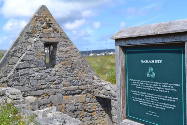 Aran-Islands-St.-Endas-church-11-600x400