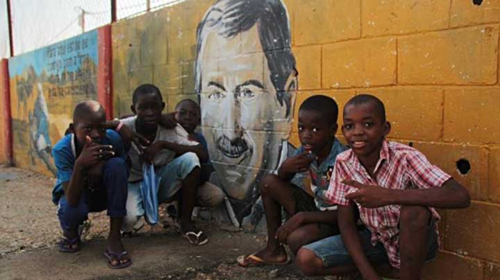 bl artemide street art