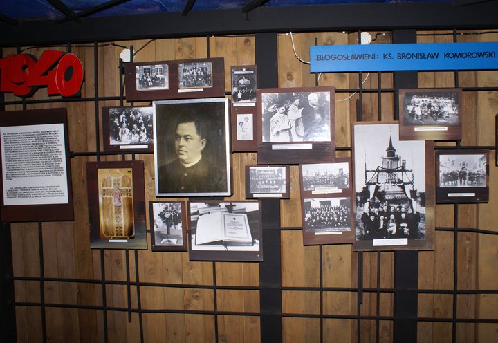 bl bronislaw exhibition