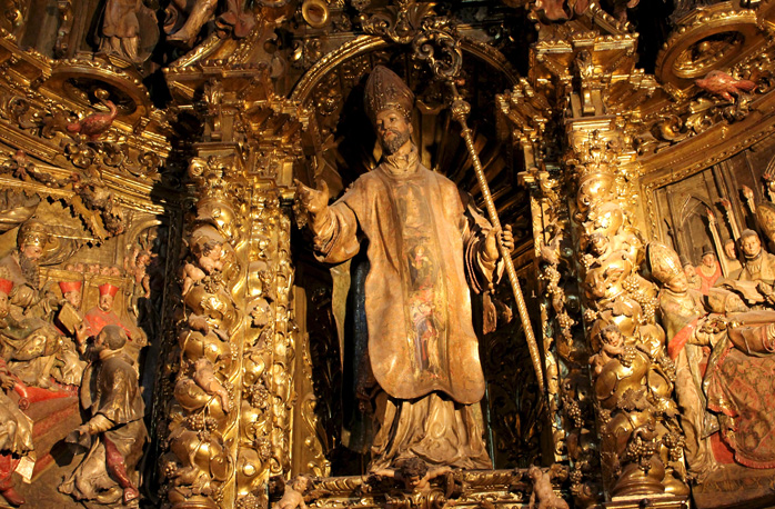 st pacian at barcelona catehdral at night