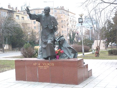 statue of bl vilmos apor