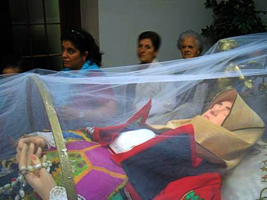 beata-antonia-mesina body