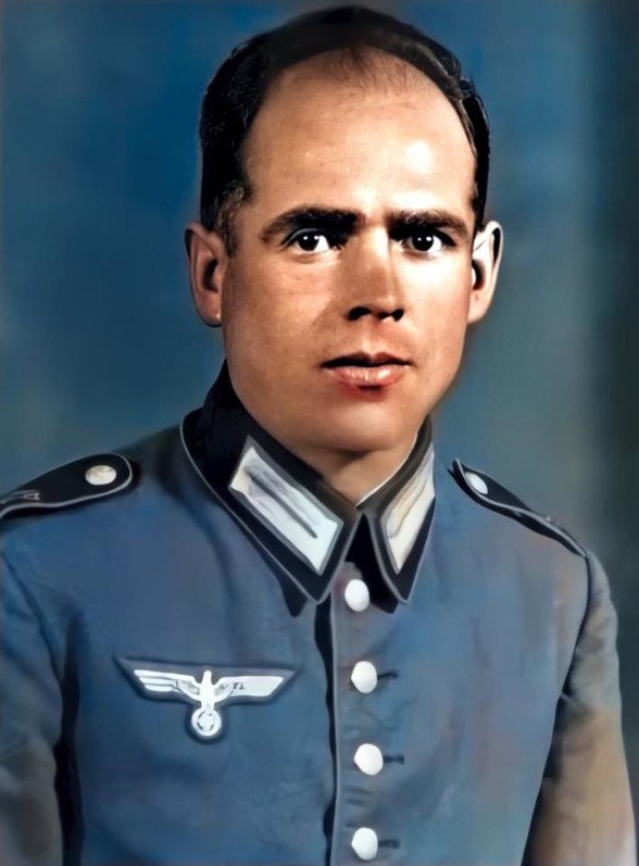 bl franz in uniform smaller