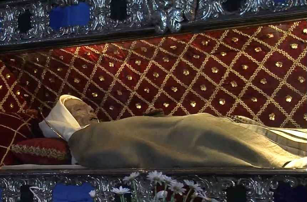 Santa-Margarita-de-Cortona incorrupt body