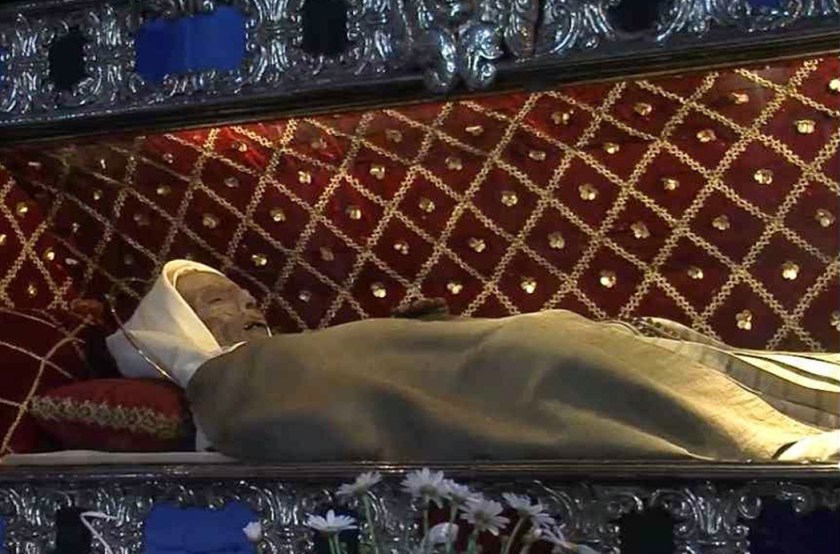 Santa-Margarita-de-Cortona incorrupt body