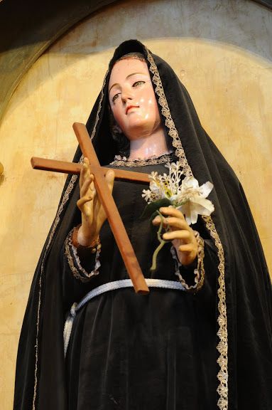 st mariana de jesus statue