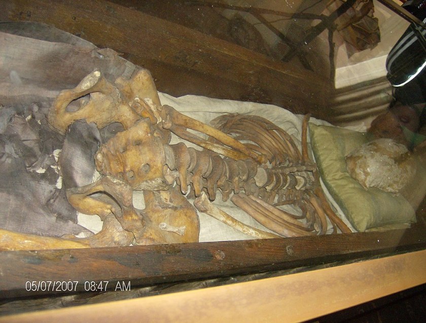st canute's bones