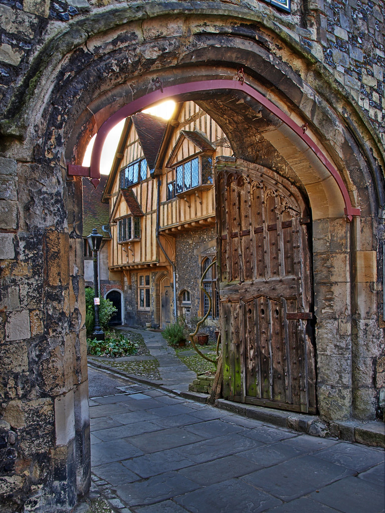st swithins gate winchester cathedral