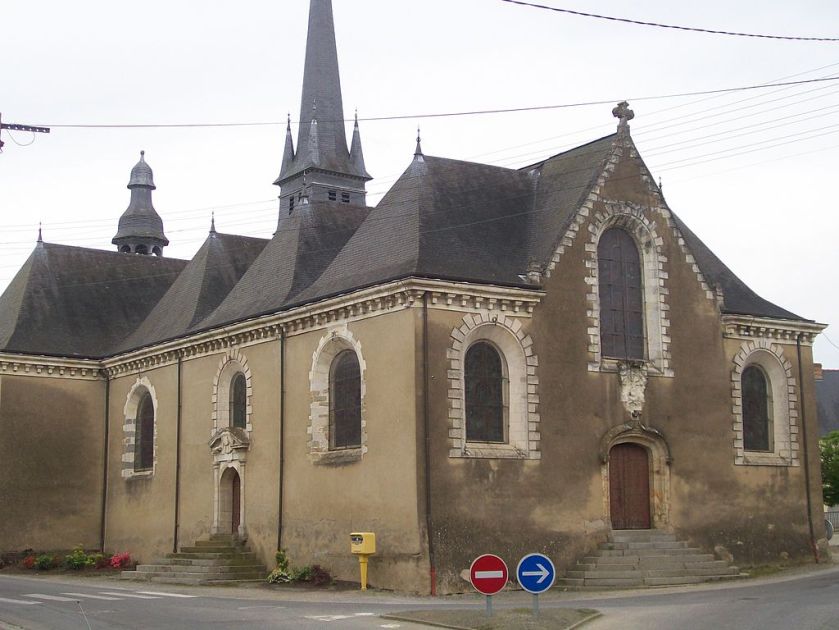 1024px-Eglise_Saint-Armel